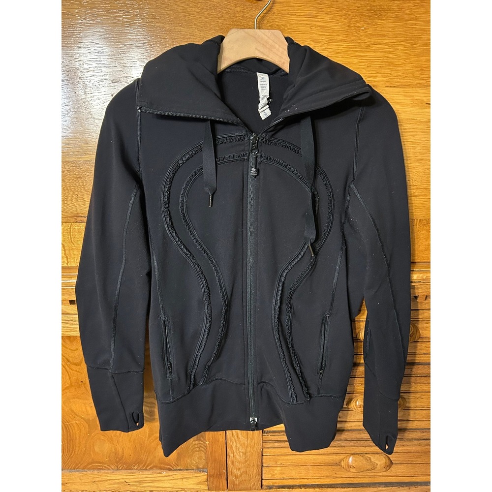 Lululemon Stride Jacket Y2K Black Ruffle Logo Full Zip Hoodie Thumbholes Size 6